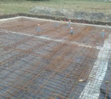 Ferraillage de la dalle avant coulage en début de semaine