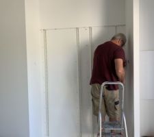 Installation de la penderie du placard d'entr&eacute;e