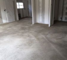 Vivement la pose du carrelage ! &Ccedil;a avance tr&egrave;s vite