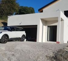 Côté Entré et garage
