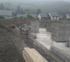 D&eacute;but du montage des murs