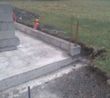 D&eacute;but du montage des murs