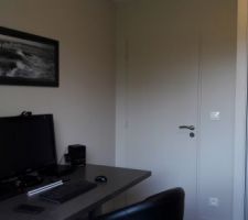 Bureau aménagé:coté Mr