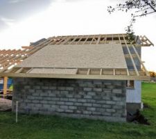 Vu depuis le garage. Mise en place panneaux OSB 22mm