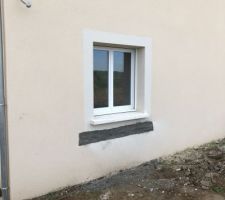 Coté façade ouest fenêtre chambre
