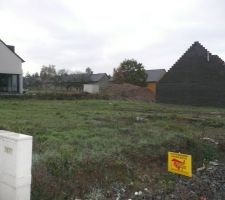 L&agrave;, on voit mieux le panneau