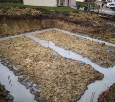 Premi&egrave;re coul&eacute;e de b&eacute;ton