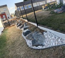 Toujours en cours la décoration et plantation extérieurs