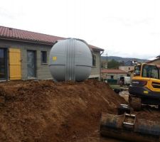 Installation de la cuve de récupération d'eau pluviale