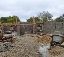 El&eacute;vation du rez de chauss&eacute;e en cours