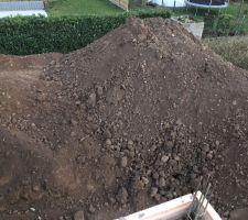 Reste de terre &agrave; &eacute;vacuer