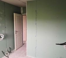 Salle de bain à l'étage.