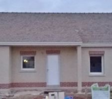 Les travaux d'isolation et de cloison sont terminés, nous sommes très satisfait du résultat.
Maintenant la poursuite des travaux sont effectués à l?extérieur,façade, pose des briquettes. 
Le projet avance bien, et le travail est de bonne qualité.
