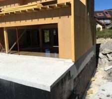 Première partie de l'étanchéité du sous bassement