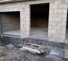 6/09/2019 :garage en contre bas