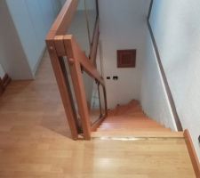 Etage avec escalier