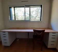 Partie bureau de notre bureau / chambre d'amis
