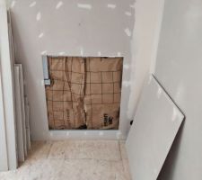 Réalisation d?une trappe d'accés en placo