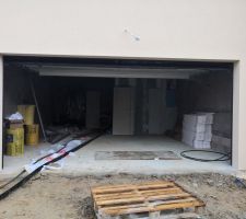 Entrée du garage.