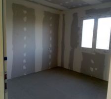 Ponçage en cours
Chambre 1