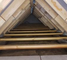 Vue du grenier avec cr&eacute;ation du plancher