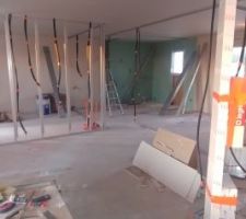 Placo plafond et murs exterieur en cours