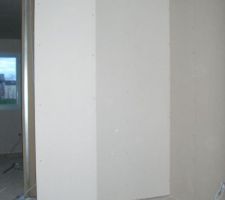 Placard chambre chlo&eacute;