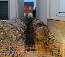 Pas fait par le constructeur mais un terrassier ind&eacute;pendant.