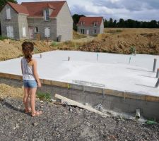 La petite curieuse de retour