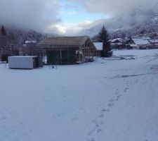 Les 5/8 cm de neige sont enlevés au sud, et la bâche aussi