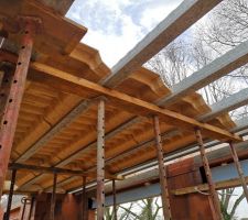 Pose du plancher de l'étage + coulage de la dalle