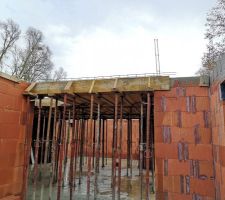 Pose du plancher de l'étage + coulage de la dalle
