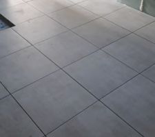 Le carrelage a été fini le 8 Novembre.