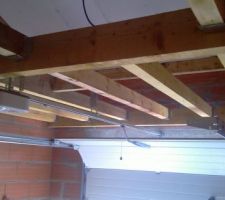 Ammenagement du vide au desus de la porte de garage