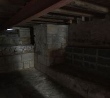 2eme pièce de la cave qui s?etend Sous le salon et la chambre 1 et 2