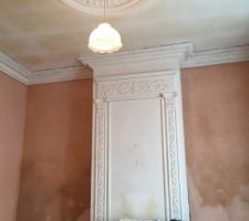 Chambre 1 avant d?aarracher cette tapisserie « pQ »