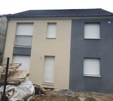 Ravalement fait ... 1er soucis avec maisons pierre : la couleur ne correspond pas complètement à celle qu'on a demandé ?