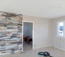 Papier peint pièce principale en cours