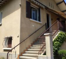 Voici la maison avant (fa&ccedil;ade EST)