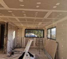 Bande &agrave; joint placo
Vu sur la cuisine.