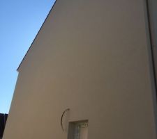 Ravalement en cours. Vue côté droit.