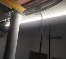 Poutre pour faire passer l'électricité