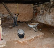 Evacuation dallage pierre pi&egrave;ce 2