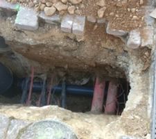 Début des travaux Véolia pour viabiliser le terrain avec raccordement eau + TAE