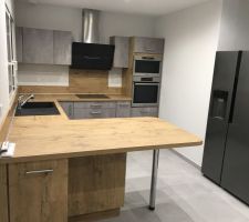 Cuisine posé par mes soins avec mon beauf et fini dans le week end. Ce ne fut pas de tout repos mais plutôt bien content du résultat