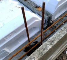 Mise en place du plancher hourdis.