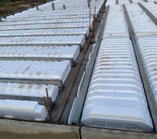 Mise en place du plancher hourdis.