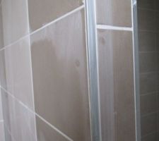 R&eacute;sultat d'un professionnel "carreleur" Je crois que je pourrais paut-&ecirc;tre faire mieux pour l'alignement!!!