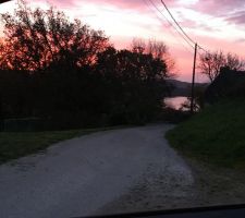 Au bout du chemin, l'étang