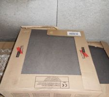 Carrelage de la cuisine, cellier et wc